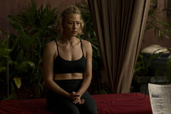 Carrie Coon in The White Lotus 3x02