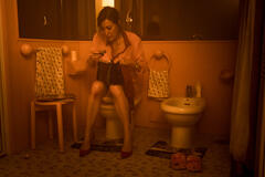 Valeria Bruni Tedeschi sul set del film Te l'Avevo detto di Ginevra Elkann