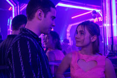 Julio Peña, Clara Galle in A Través De Tu Mirada