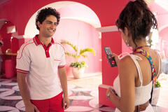 Enrique Arrizon in Acapulco 2x03