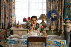 Vanessa Bauche in Acapulco 2x03