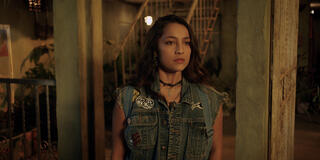 Regina Reynoso in Acapulco 2x04