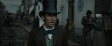 Tobias Menzies in Manhunt 1x01