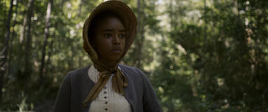 Lovie Simone in Manhunt 1x02