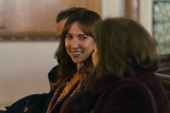 Esther Smith in Trying 3x06