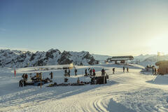 Immagini dalla serie - Anthracite 1x01