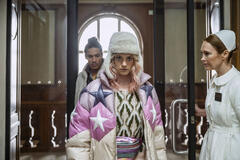 Immagini dalla serie - Anthracite 1x01