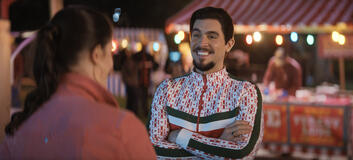 Josh Segarra in Il premio del destino 1x10