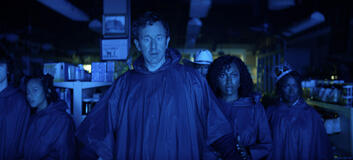 Chris O'Dowd e Gabrielle Dennis in Il premio del destino 1x10