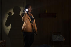 Deborah Ayorinde in Them - Loro 2x01