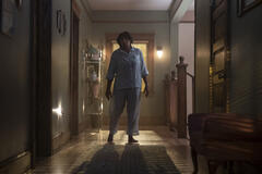 Pam Grier in Them - Loro 2x02