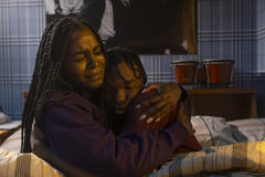 Deborah Ayorinde, Joshua J. Williams in Them - Loro 2x08