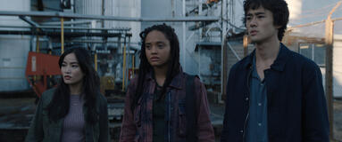 Anna Sawai, Kiersey Clemons e Ren Watabe in Monarch: Legacy of Monsters 1x03