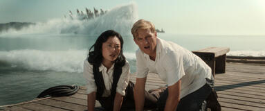 Mari Yamamoto e Wyatt Russell in Monarch: Legacy of Monsters 1x06