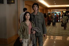 Anna Sawai e Ren Watabe in Monarch: Legacy of Monsters 1x07