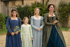 Emily Bader, Robyn Betteridge, Isabella Brownson e Anna Chancellor in My Lady Jane