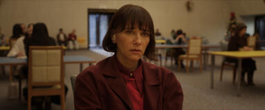 Rashida Jones in Sunny 1x01