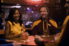 Gabrielle Dennis e Chris O'Dowd in Il premio del destino 1x03