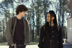 Sammy Fourlas e Djouliet Amara in Il premio del destino 1x06