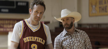 Chris O'Dowd e Aaron Roman Weiner in Il premio del destino 1x06