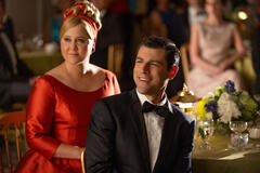 Amy Schumer e Max Greenfield in Unfrosted: The Pop-Tart Story