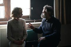 Anne Hathaway in Eileen - Foto dal film