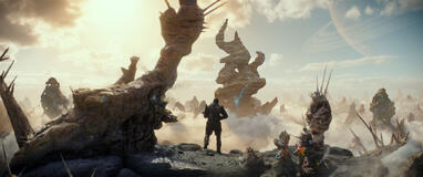 Abraham Popoola come Casca in Atlas