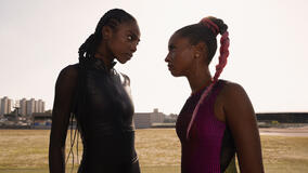 Jessica Cores come Maria, Gabz come Gabi in Biônicos