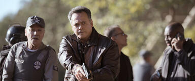 Danton Melo come Detetive Guerra in Biônicos