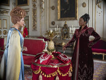 Golda Rosheuvel, Adjoa Andoh in Bridgerton 3x02