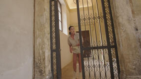 Belen e Cecilia Rodriguez in Celebrity Hunted - Caccia all'uomo 4x03