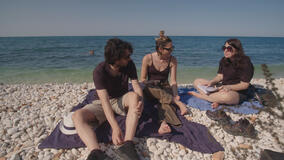 Herbert Ballerina e Brenda Lodigiani in Celebrity Hunted - Caccia all'uomo 4x06