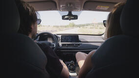 Herbert Ballerina e Brenda Lodigiani in Celebrity Hunted - Caccia all'uomo 4x06