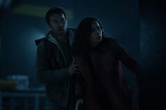 Joel Edgerton e Alice Braga in Dark Matter 1x04