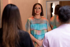 Maya Rudolph in Loot - Una fortuna 1x06