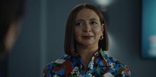 Maya Rudolph in Loot 2x09