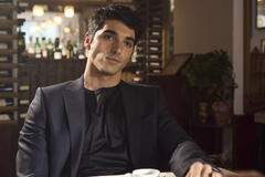 Taylor Zakhar Perez come Alex Claremont-Diaz in Rosso, Bianco e Sangue Blu