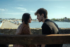 Marta Costa come María, Nuno Gallego come Marco in Gangs of Galicia 1x04