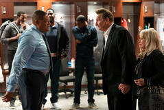 Laurence Fishburne, Ed O'Neill, Jacki Weaver in Clipped 1x01