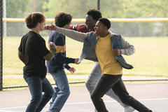 Tanner Buchanan, Xolo Maridueña, Okea Eme-Akwari, Dallas Dupree Young in Cobra Kai - Stagione 6