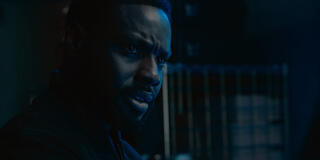 Dayo Okeniyi in Dark Matter 1x03