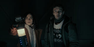 Alice Braga e Joel Edgerton in Dark Matter 1x05
