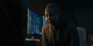 Amanda Brugel in Dark Matter 1x05