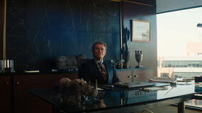 Kinds of Kindness, scena da clip Gli Uomini Magri Sono La Cosa Più Ridicola