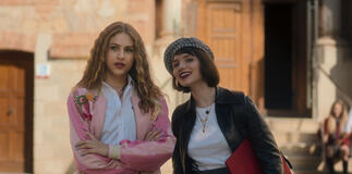 Victoria Bazúa e Layna Sheppard in Tierra de mujeres - Intrecci di vite 1x01