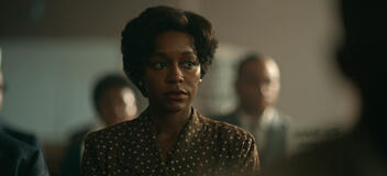 Aja Naomi King in Lezioni Di Chimica 1x02