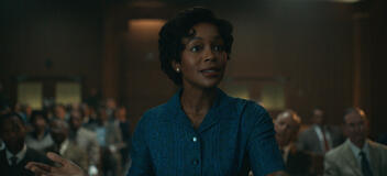 Aja Naomi King in Lezioni Di Chimica 1x03