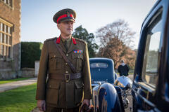 Cary Elwes in Il ministero della guerra sporca