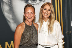 La regista Irene Taylor e Celine Dion alla presentazione a New York del docu film 'Io sono: Celine Dion'.