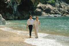 Jannik Schümann come Franz e Dominique Devenport come Sissi in Sissi 3x04